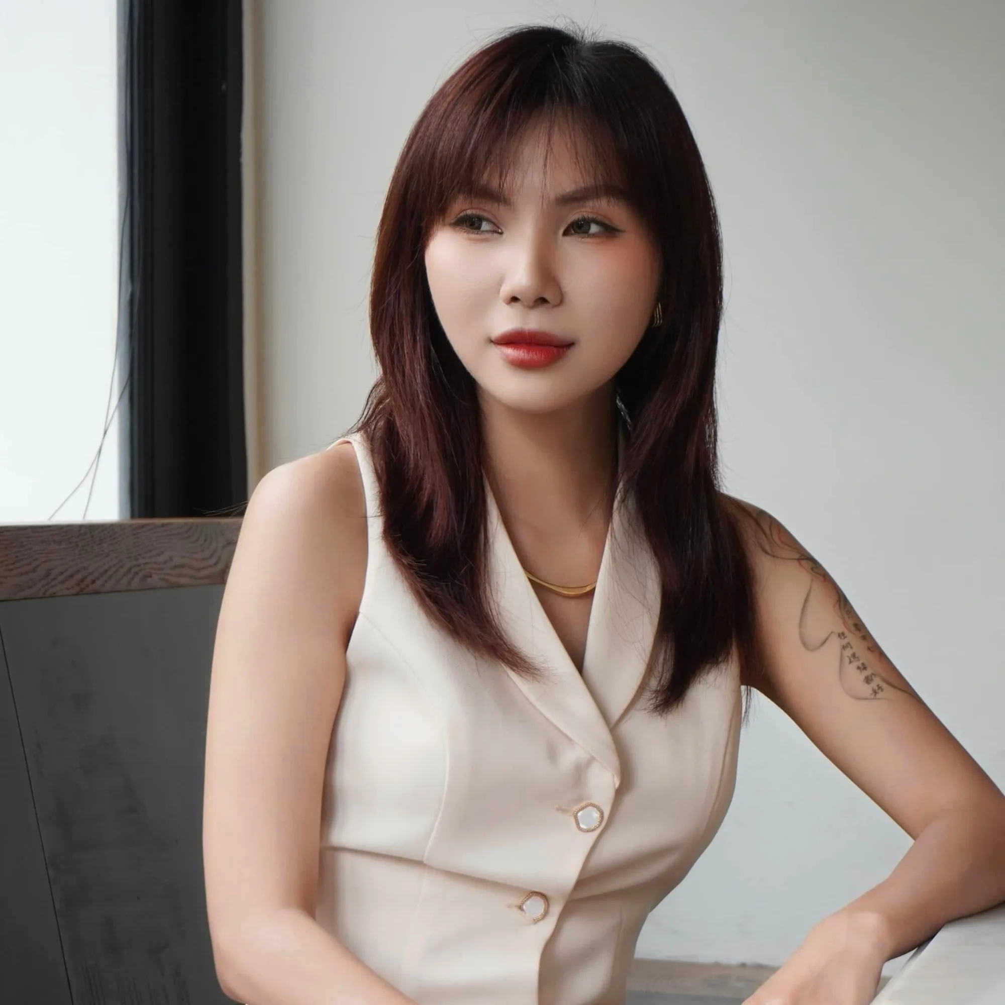 A Muse Herself: Quyên Phương social post · 04
